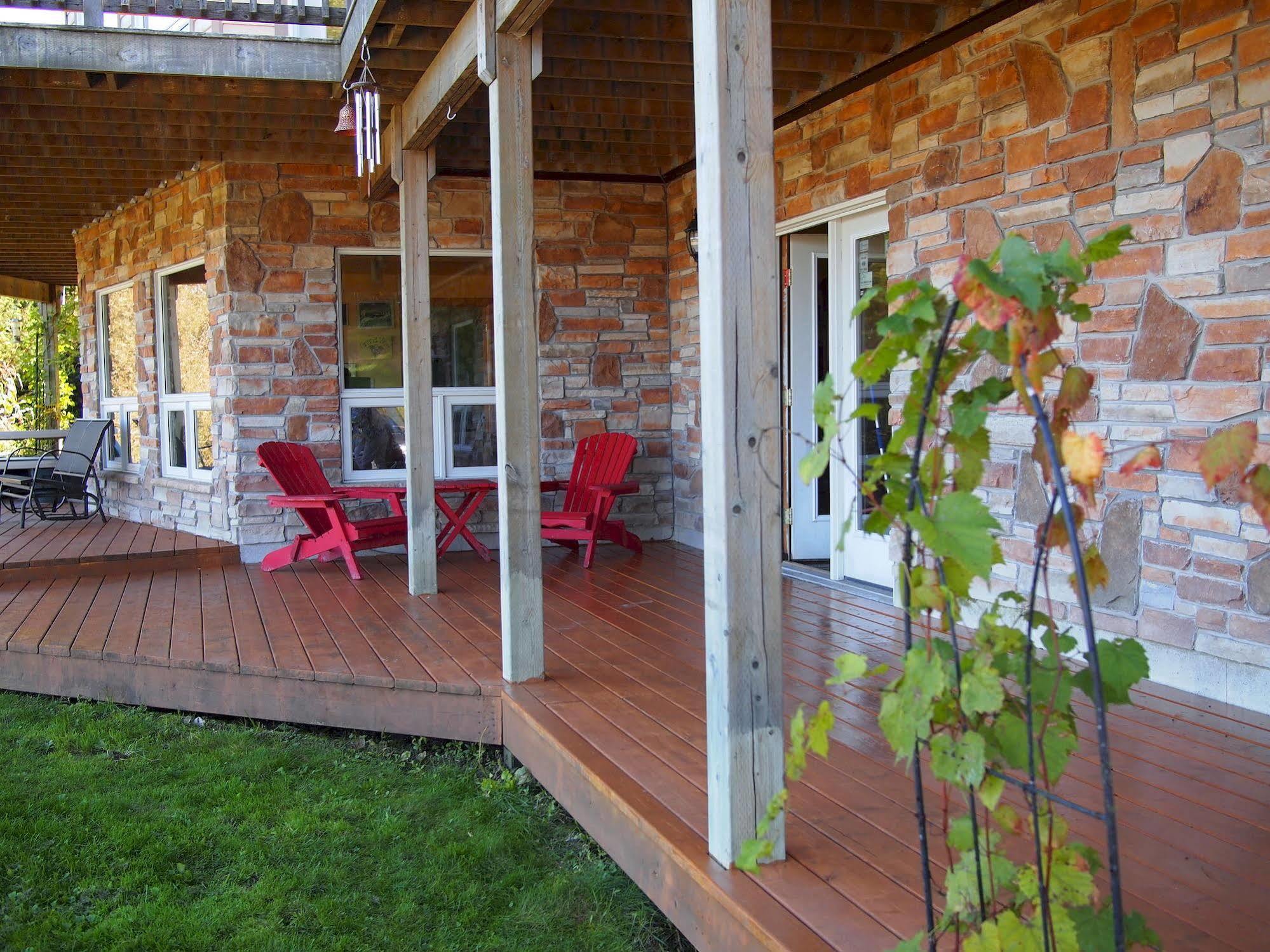 המפטון Our Valley View Bed & Breakfast מראה חיצוני תמונה