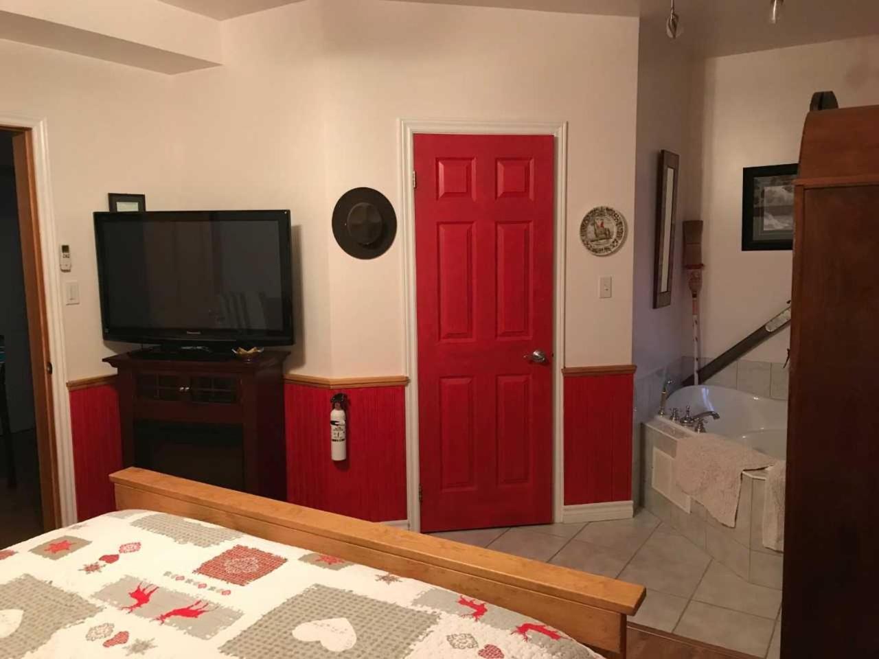 המפטון Our Valley View Bed & Breakfast מראה חיצוני תמונה